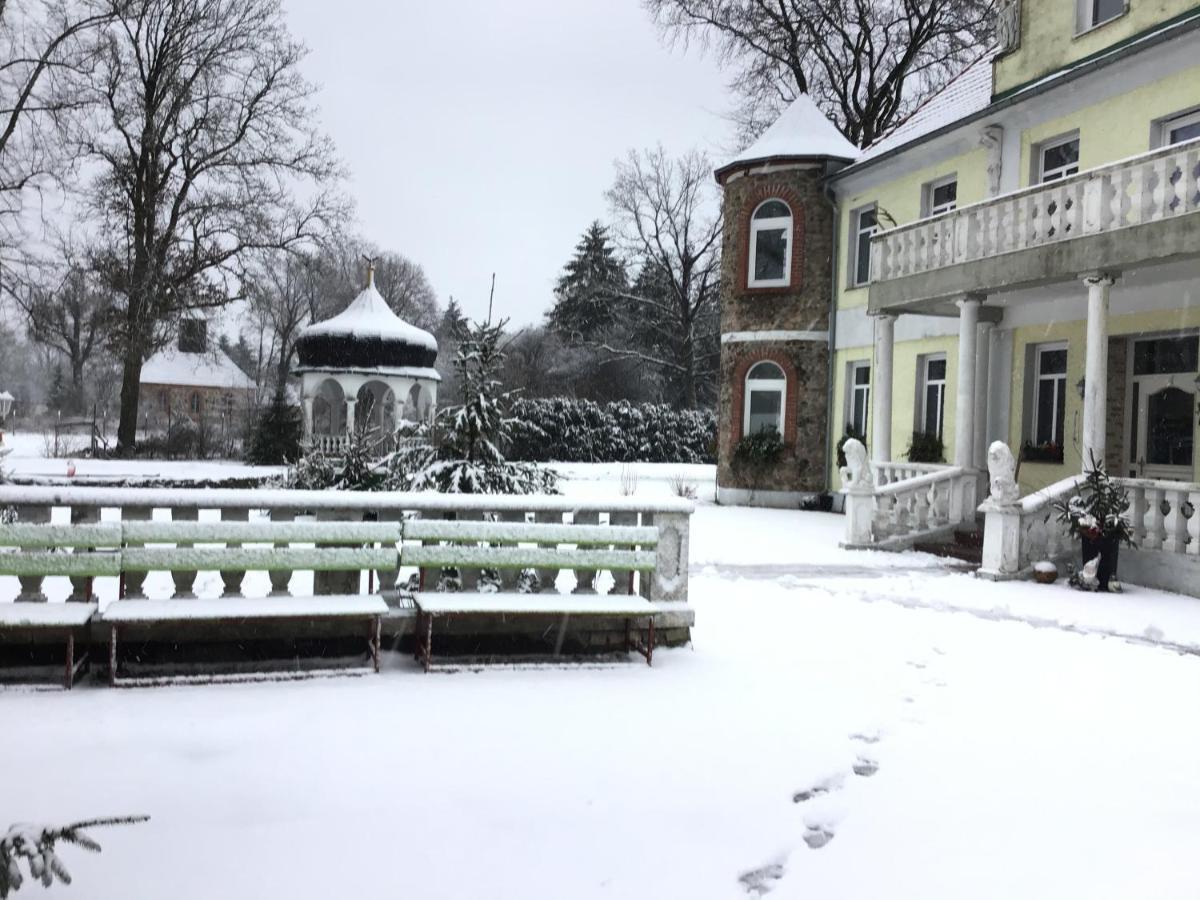 Отель Gutshaus Darsikow Экстерьер фото