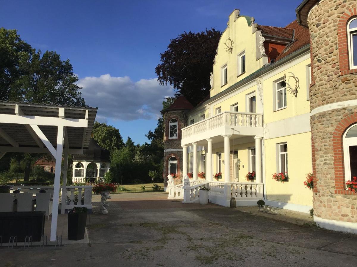 Отель Gutshaus Darsikow Экстерьер фото
